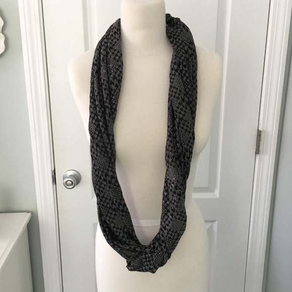 Snake Print Infinity Scarf - Picture 2 of 4